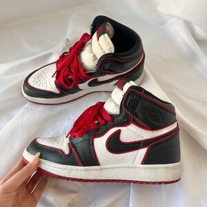 Nike 2019 Air Jordan 1 Retro High OG BG 'Bloodline'